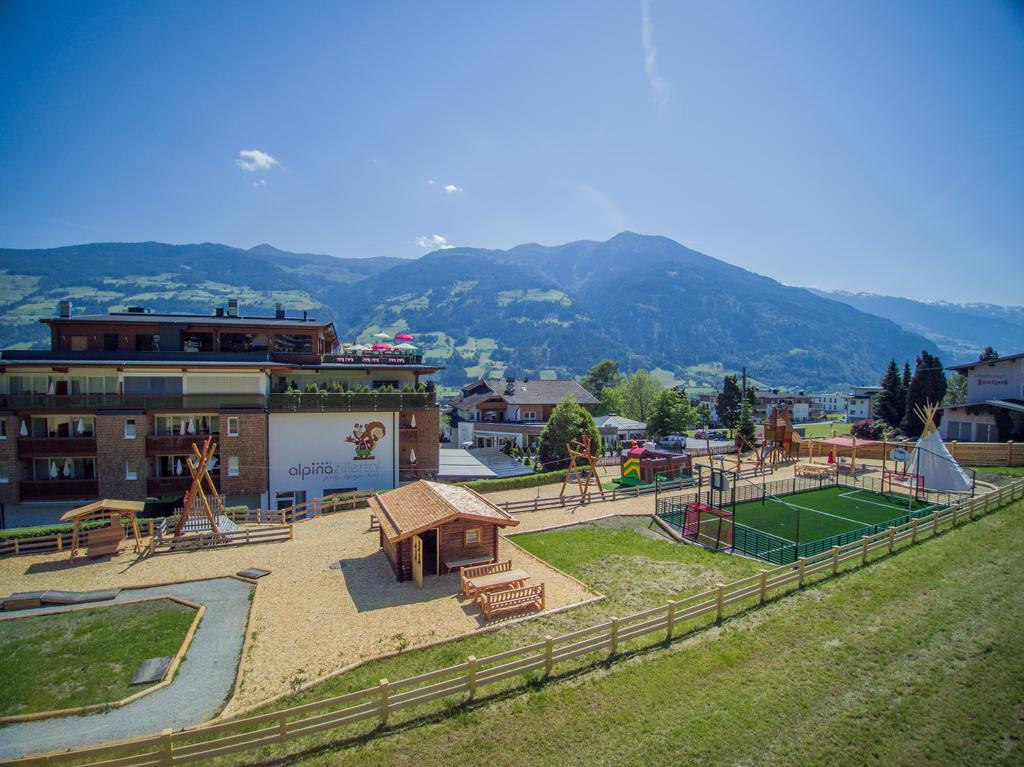 Alpina Zillertal . Family Lifestyle Kinderhotel Fügen Exterior foto
